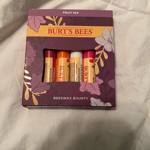 𝓕𝓻𝓮𝓮 with a $20+ purchase